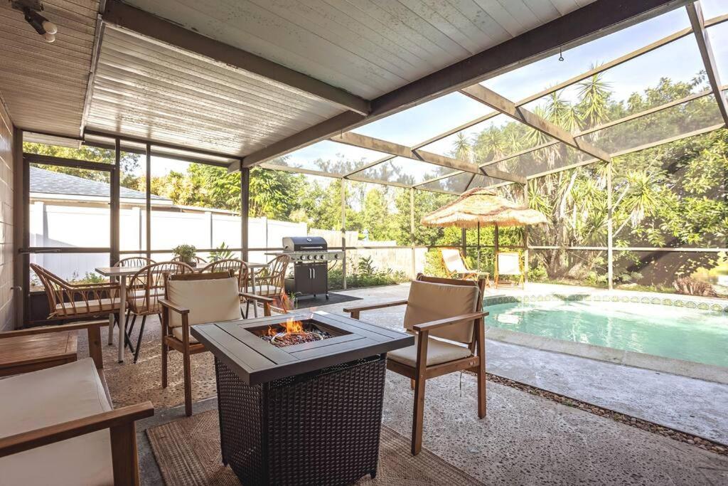 Cozy Lakefront Home W/ Pool -7 Mins From Legoland 温特黑文 外观 照片